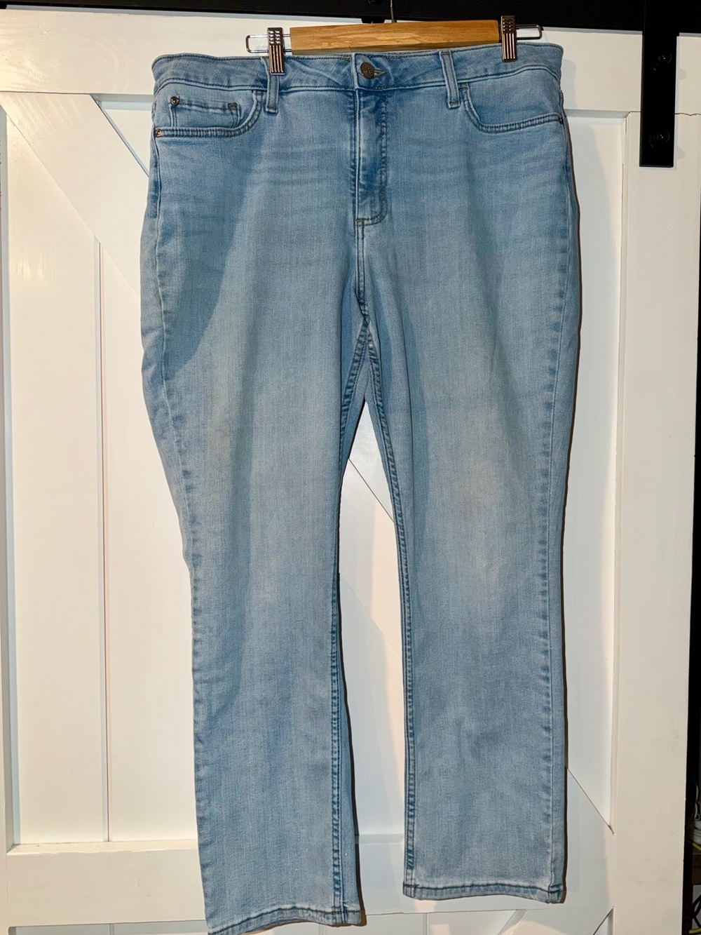 Lee Women's Light Blue Straight Leg Jeans 18M